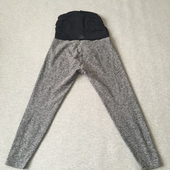 Beyond the Bump Spacedye Love Cropped Leggings - Picture 2 of 8